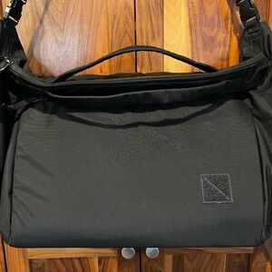 Evergoods Transit Duffel 35L - Like New Condition